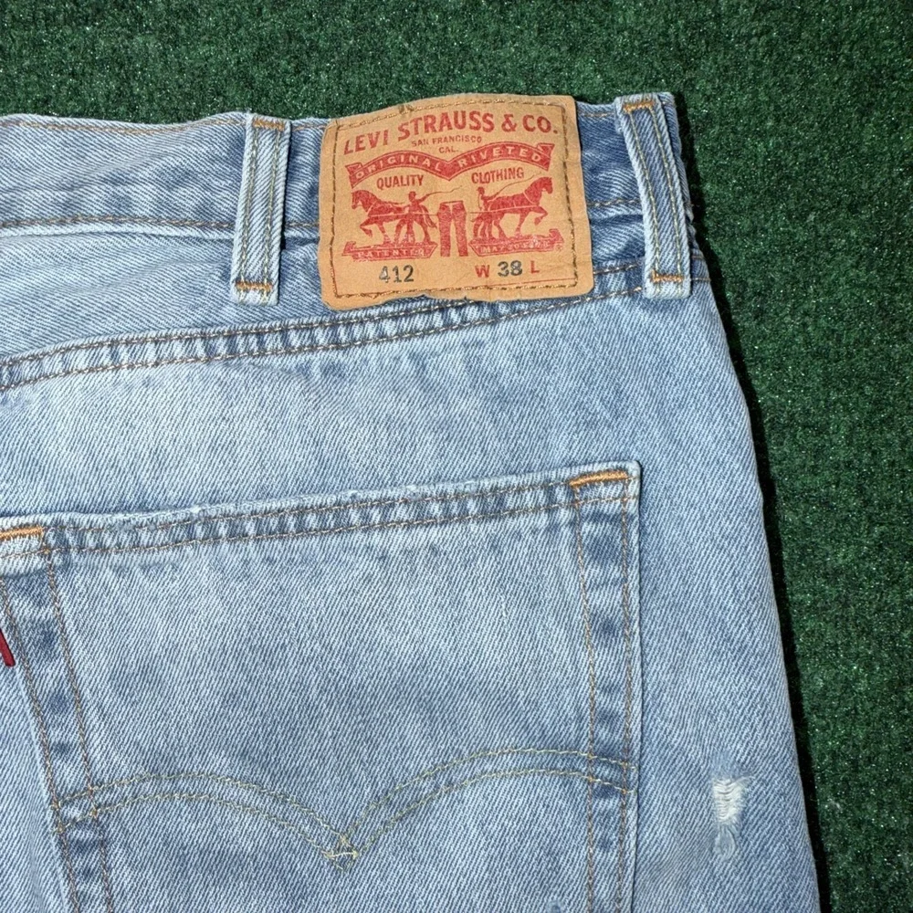 Levis levi 412